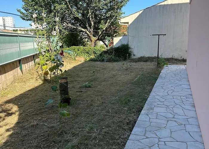 Maison Avec Jardin Proche Du Marche Apartment