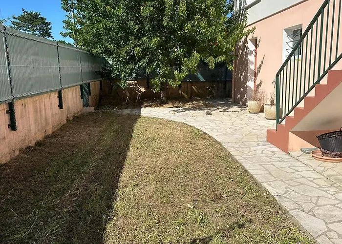 Maison Avec Jardin Proche Du Marche *